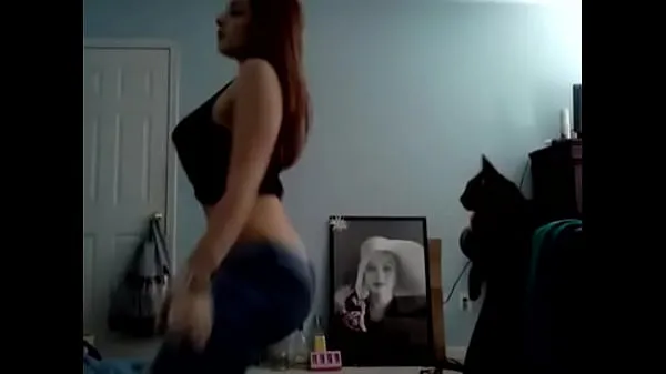 Nejlepší filmy celkem Millie Acera Twerking my ass while playing with my pussy