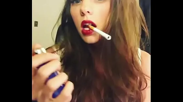 Najboljši Hot girl with sexy red lips skupaj filmi