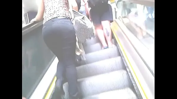 أفضل Nice ASSets: hot girl taking the subway مجموع الأفلام