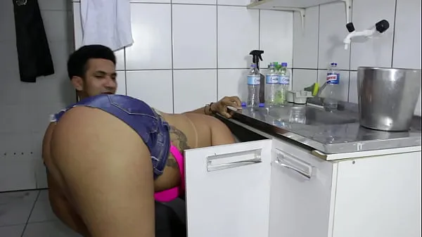Best The cocky plumber stuck the pipe in the ass of the naughty rabetão. Victoria Dias and Mr Rola total Movies