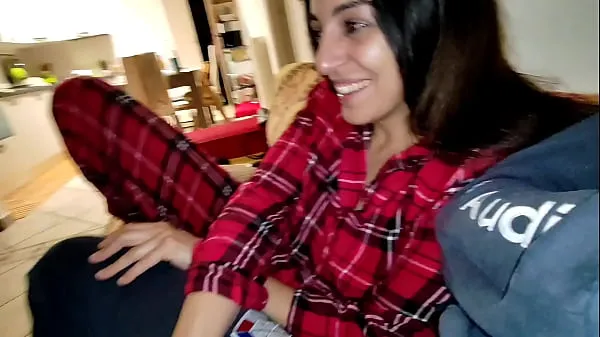 Beste Wife in pajamas fucks a friend in silence while her husband is in the room totale films